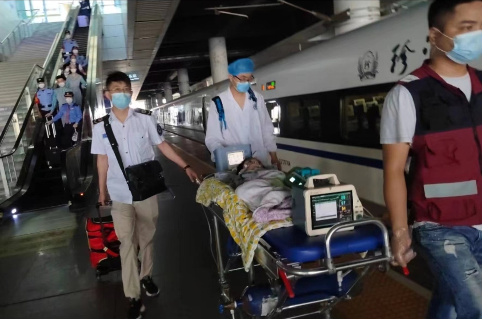 上栗县高铁转运公司