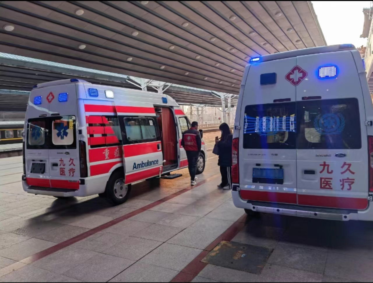 上栗县救护车长途转运